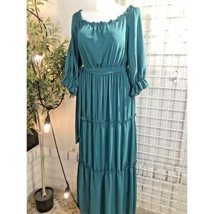 Womens Dress 1X  Round Neck Tiered Long Cottagecore Modest Prairie Peasant